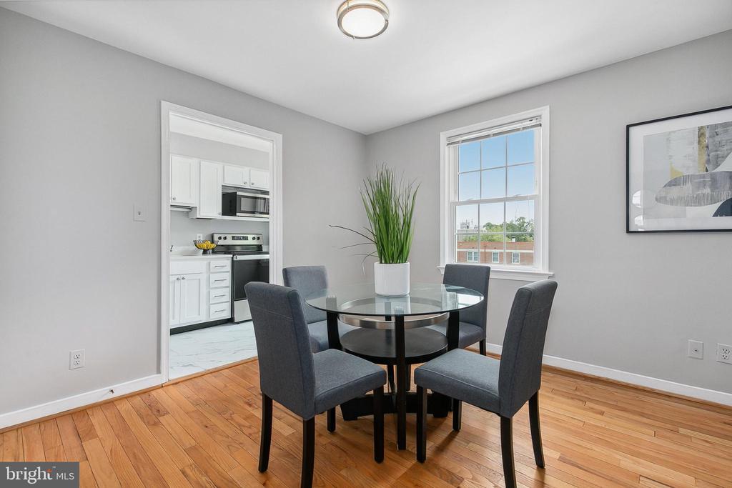 2236 Washington Ave #302