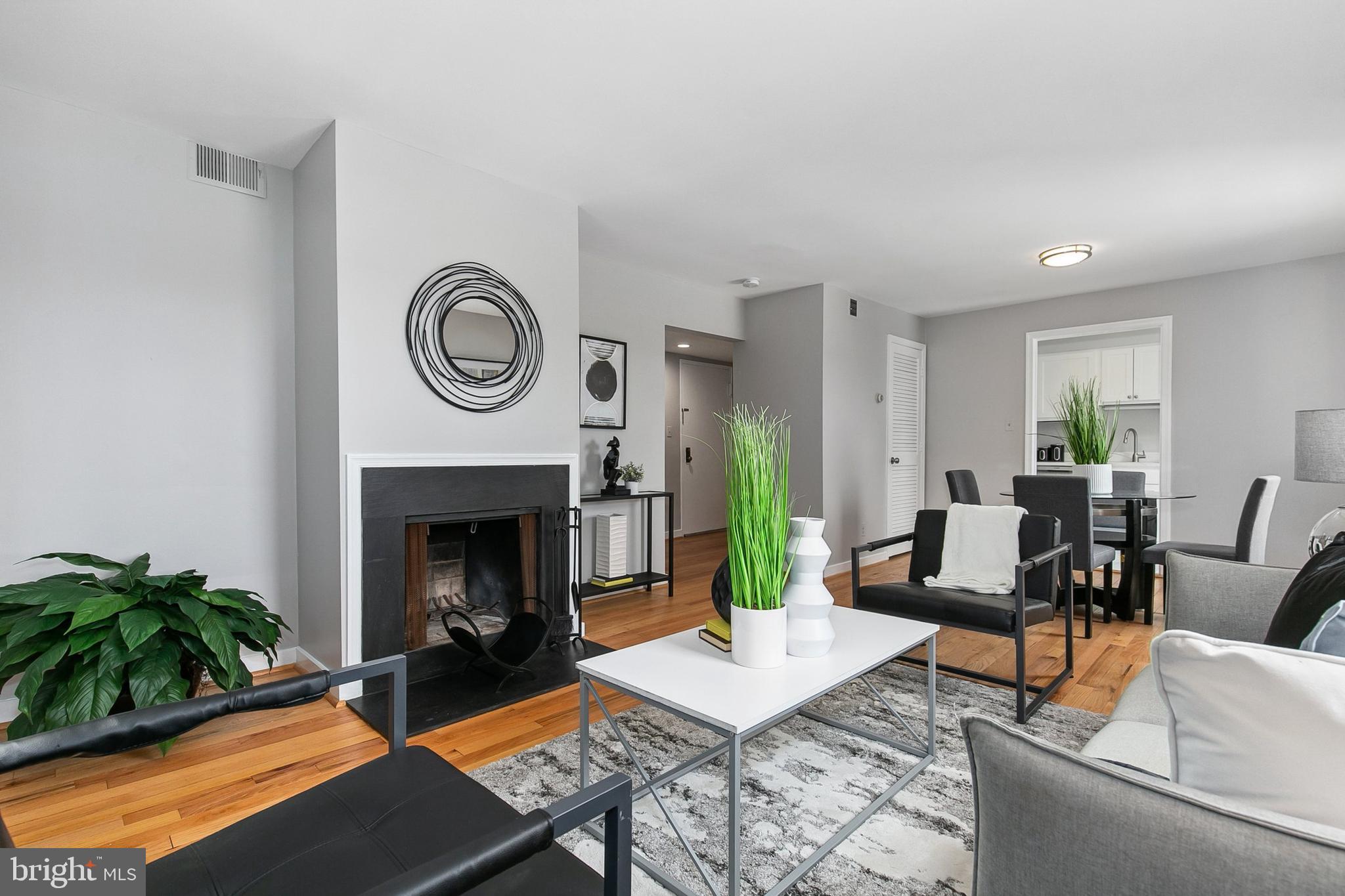 2236 Washington Ave #302