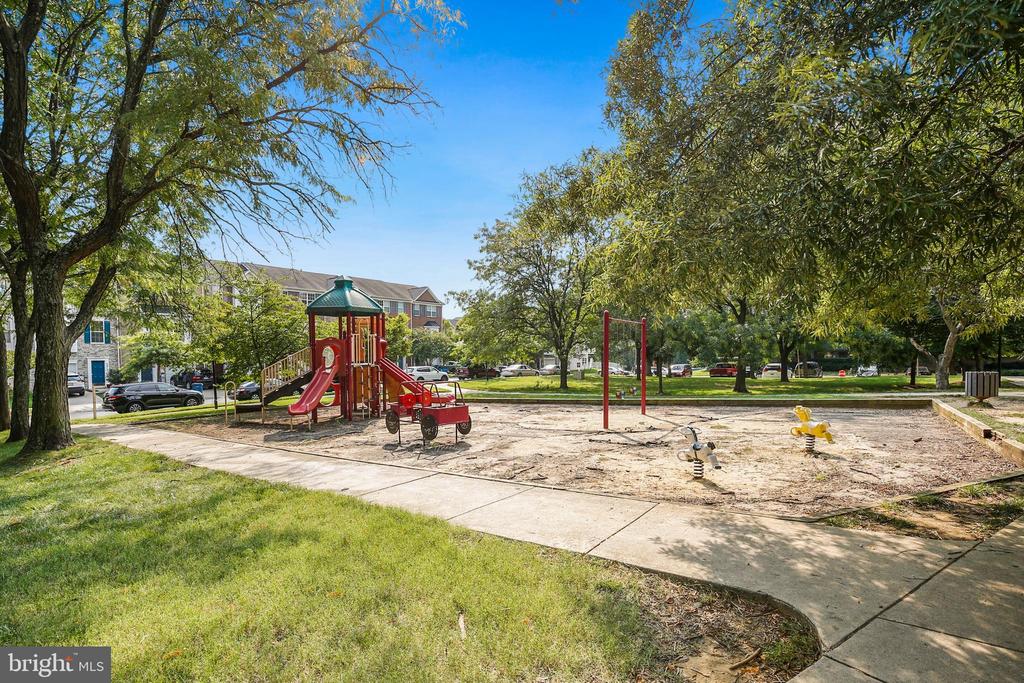 2236 Washington Ave #302