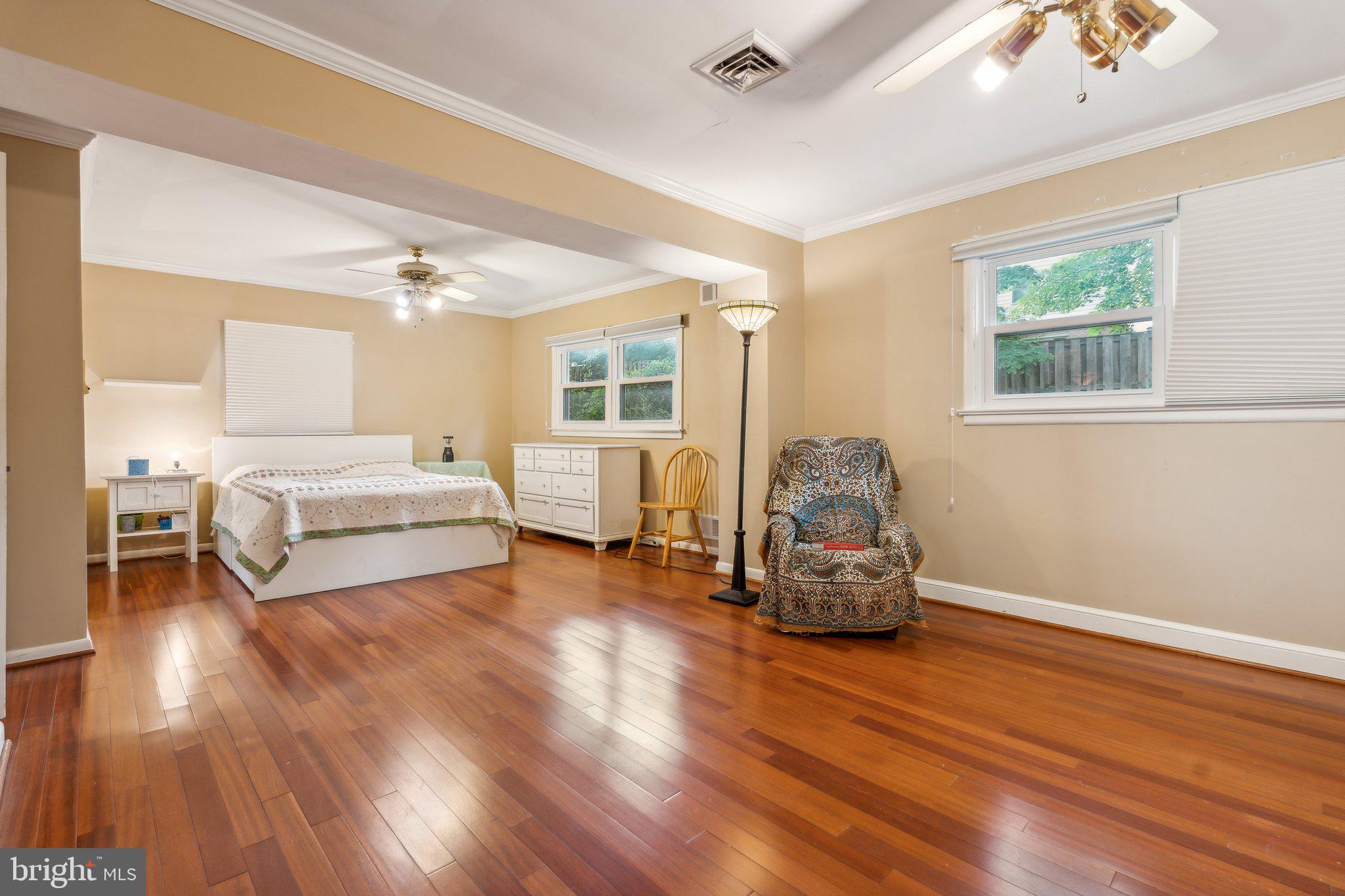 1801 Sherwood Rd