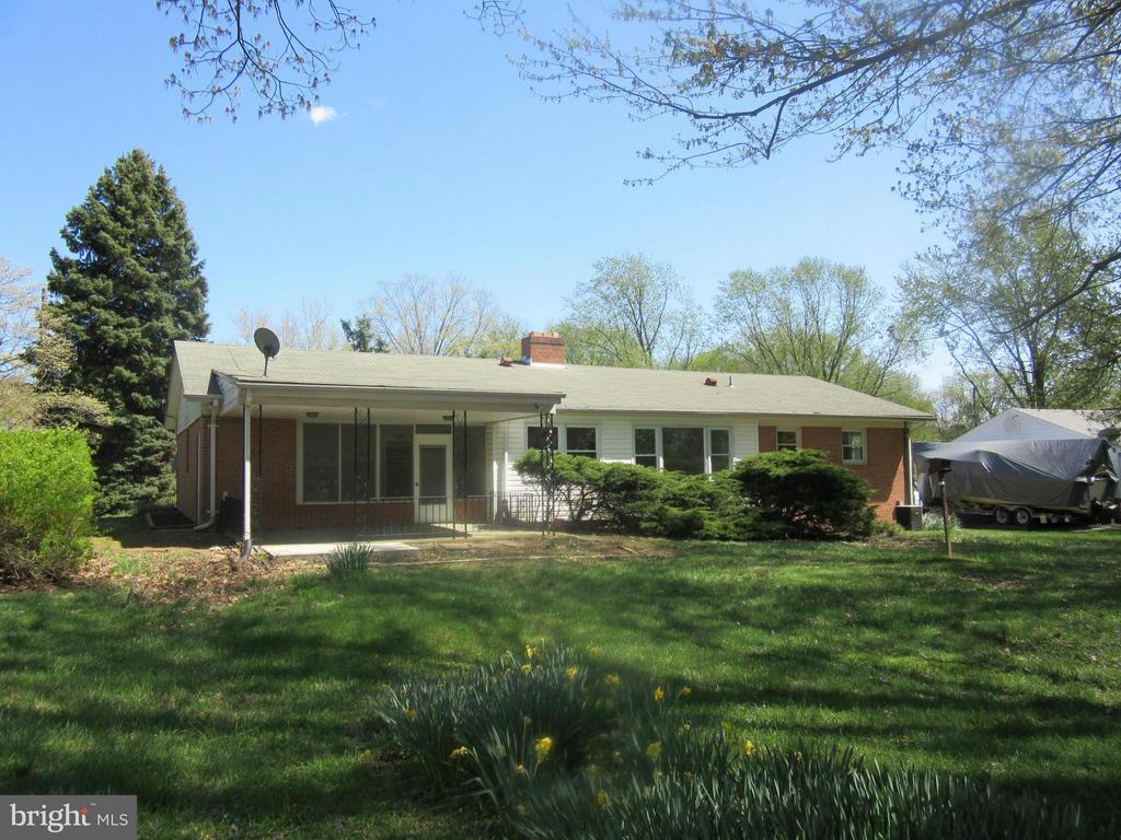 20428 GREENFIELD RD