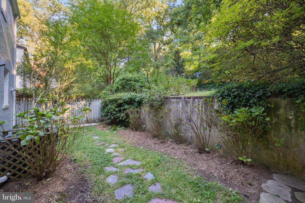 1001 Sligo Creek Pkwy