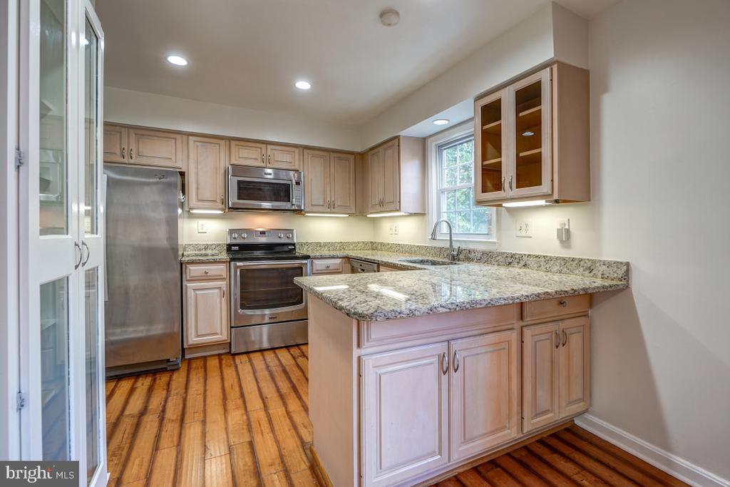 6350 MONTROSE RD #6310