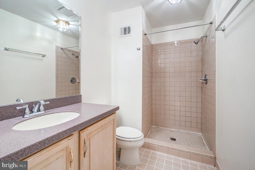 6350 MONTROSE RD #6310
