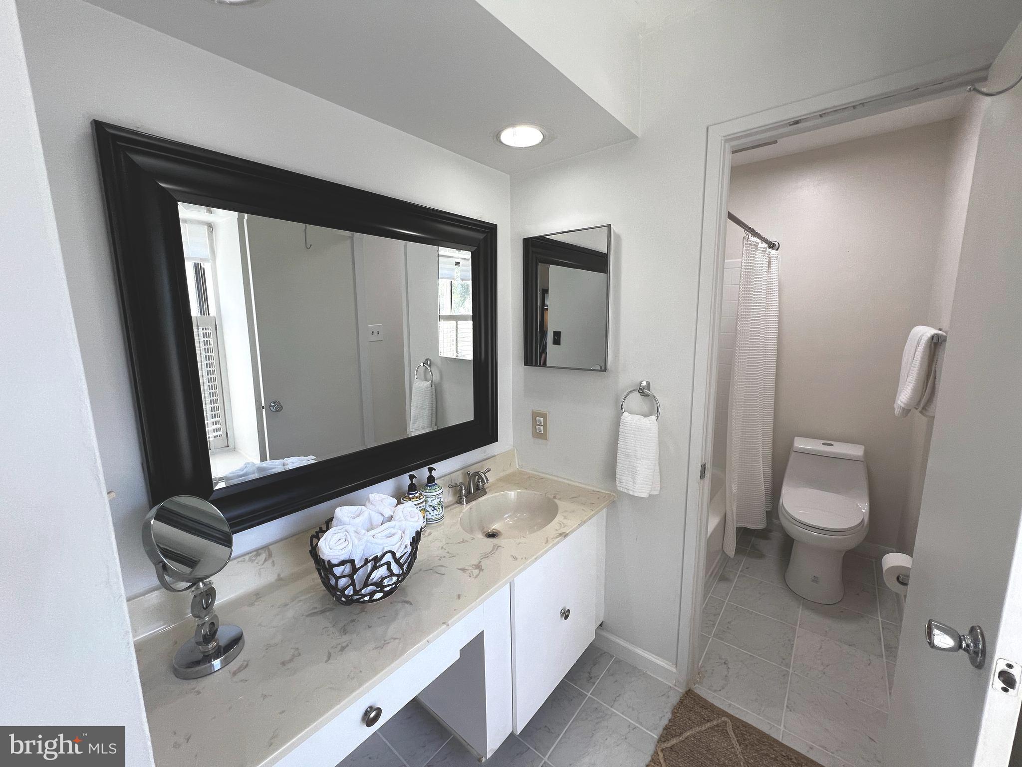 9440 Fern Hollow Way
