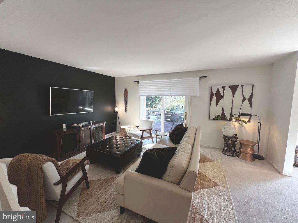 9440 Fern Hollow Way