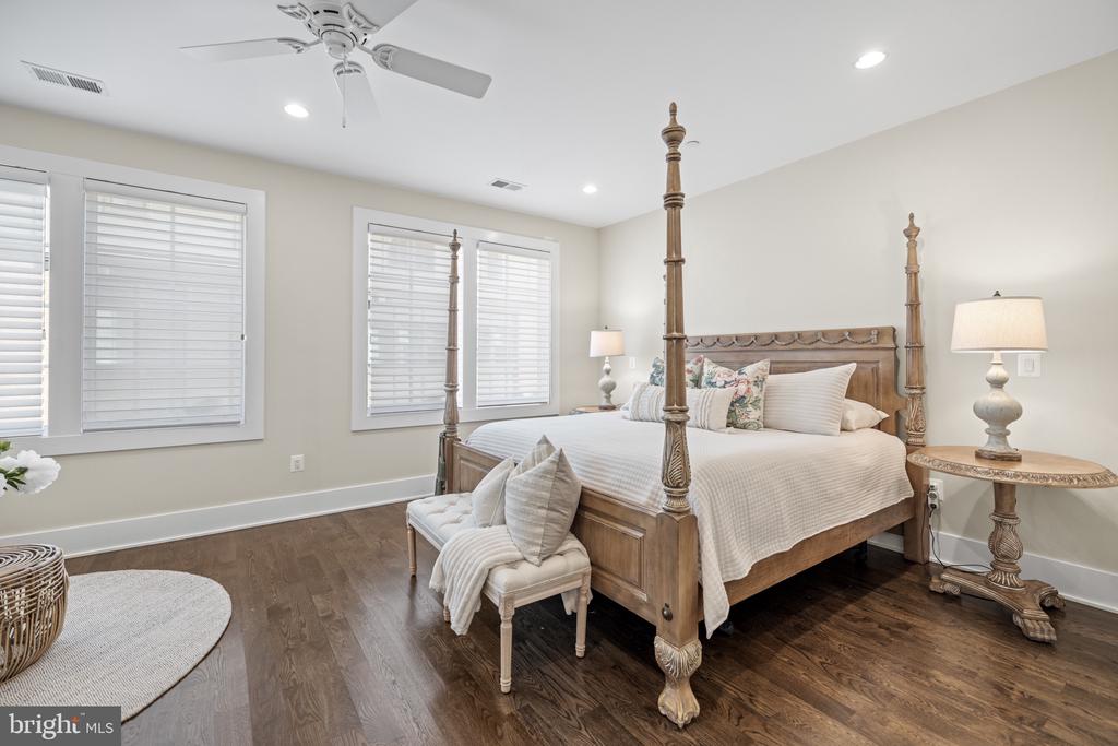 3731 Chevy Chase Lake Dr