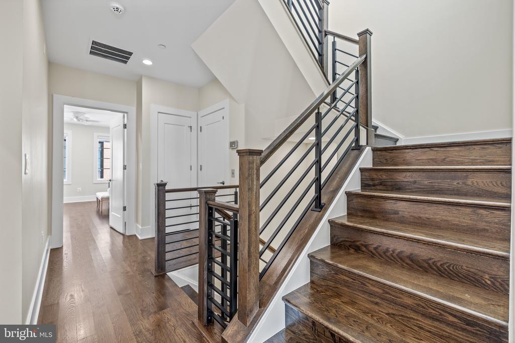 3731 Chevy Chase Lake Dr