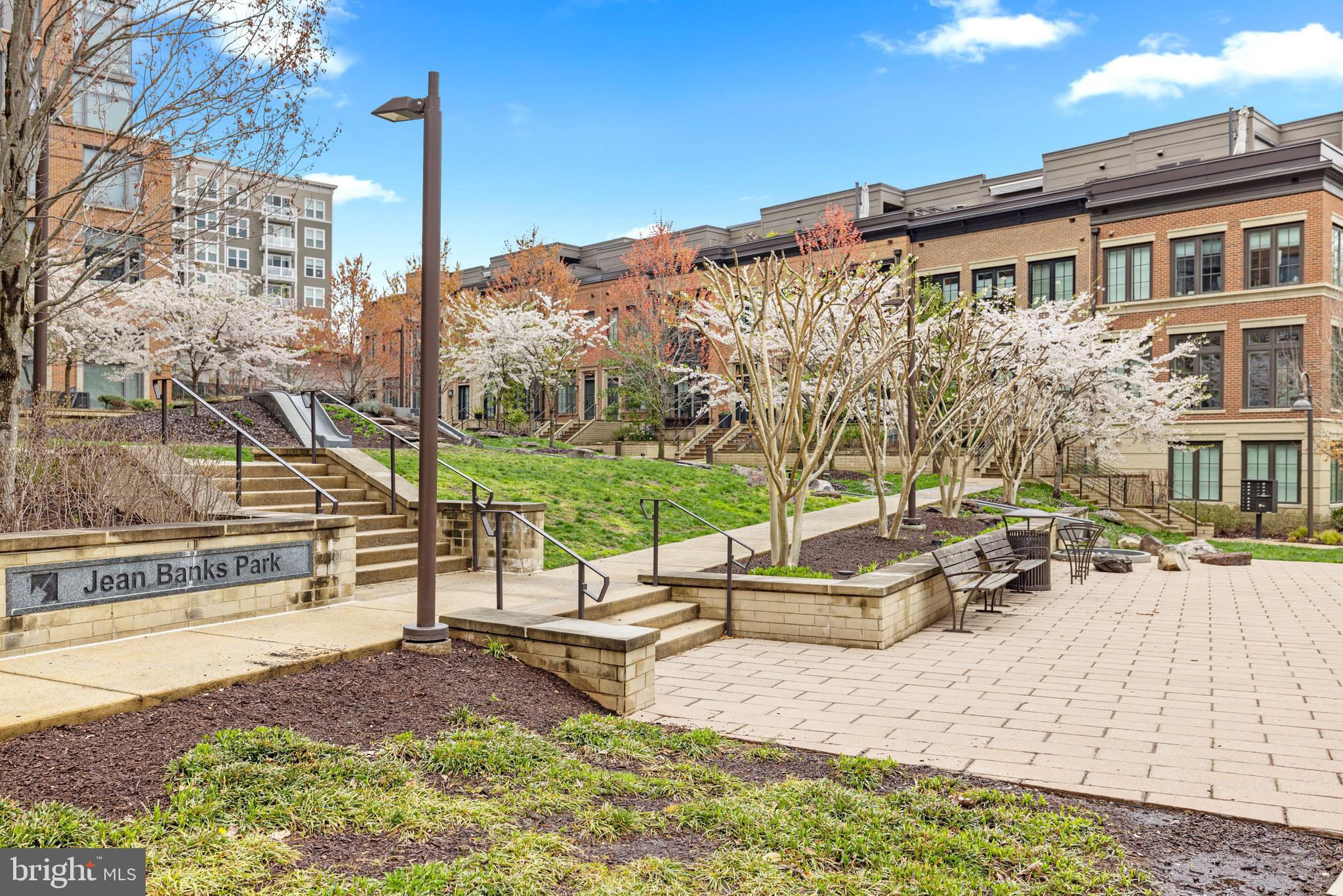 3731 Chevy Chase Lake Dr
