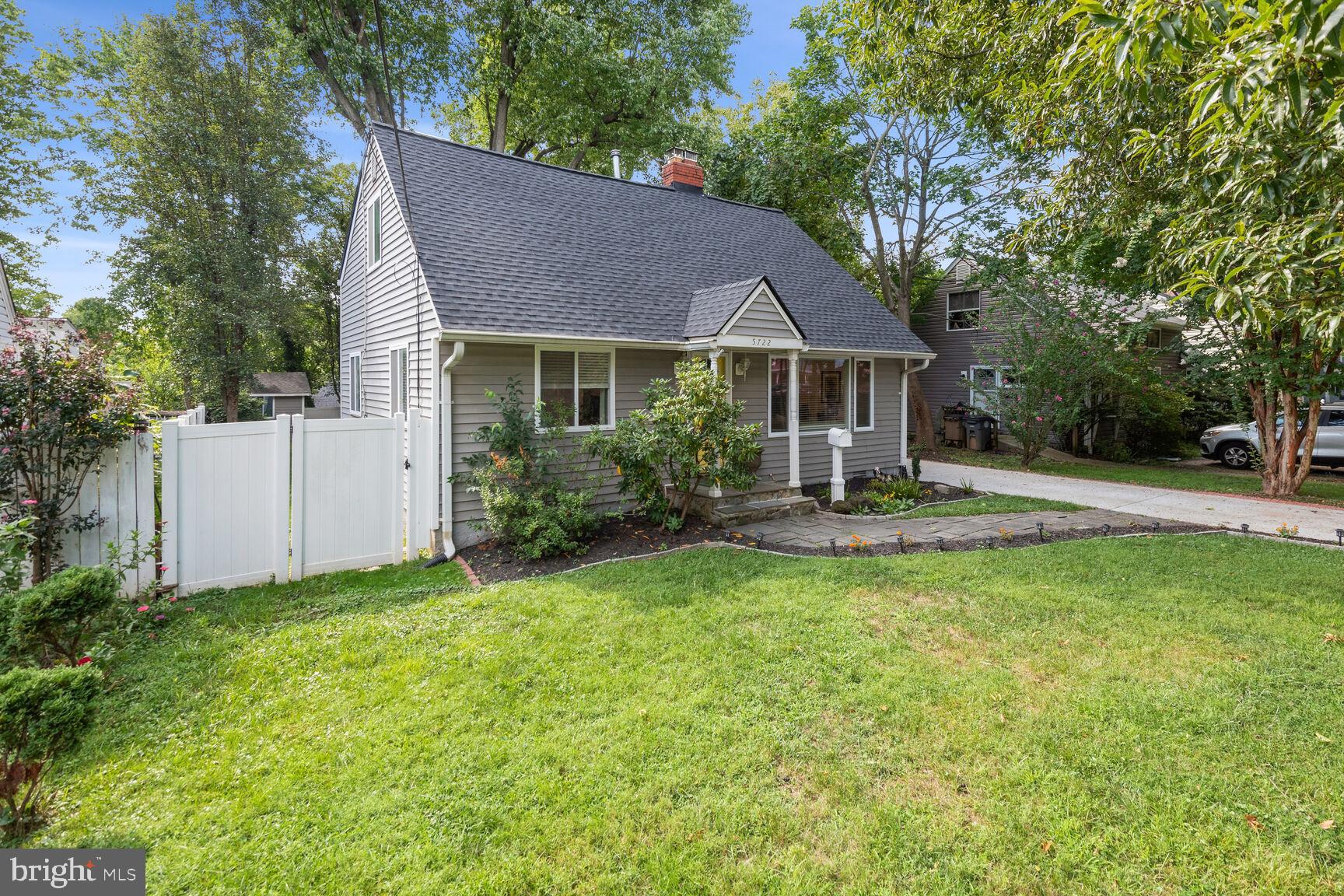 5722 Denfield Rd