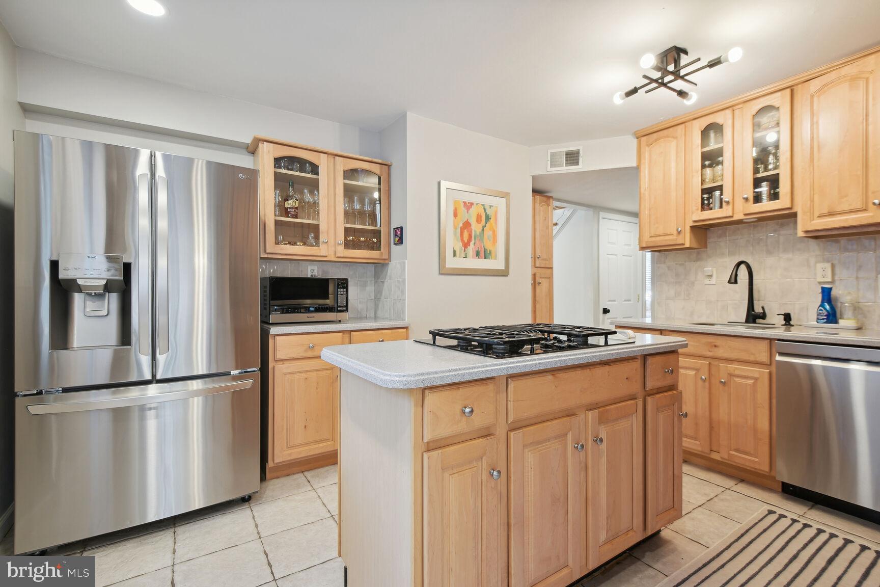 5722 Denfield Rd