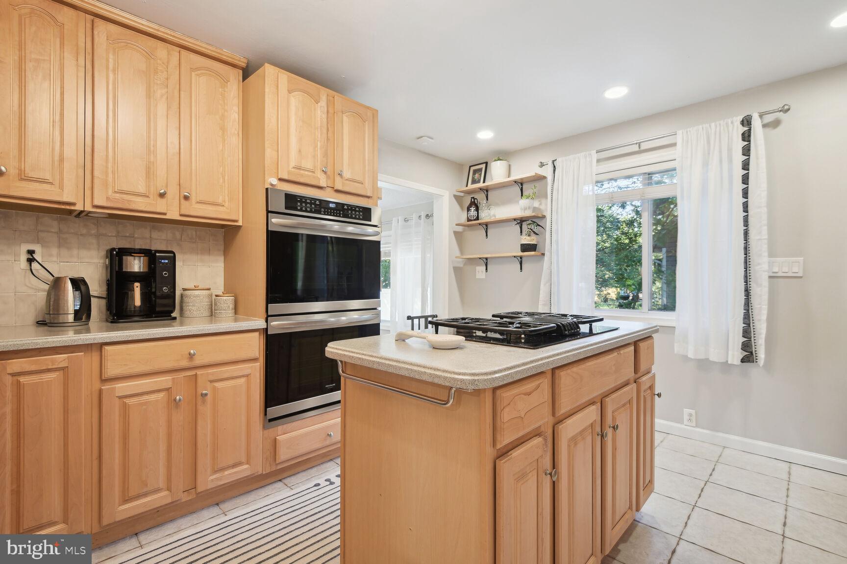 5722 Denfield Rd