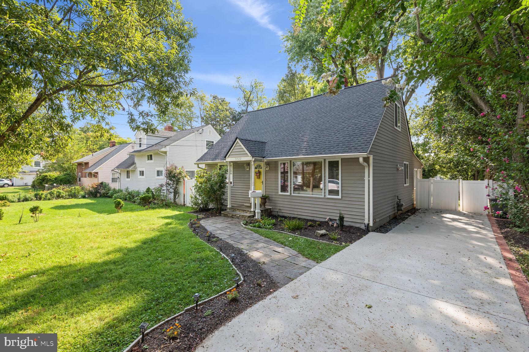 5722 Denfield Rd