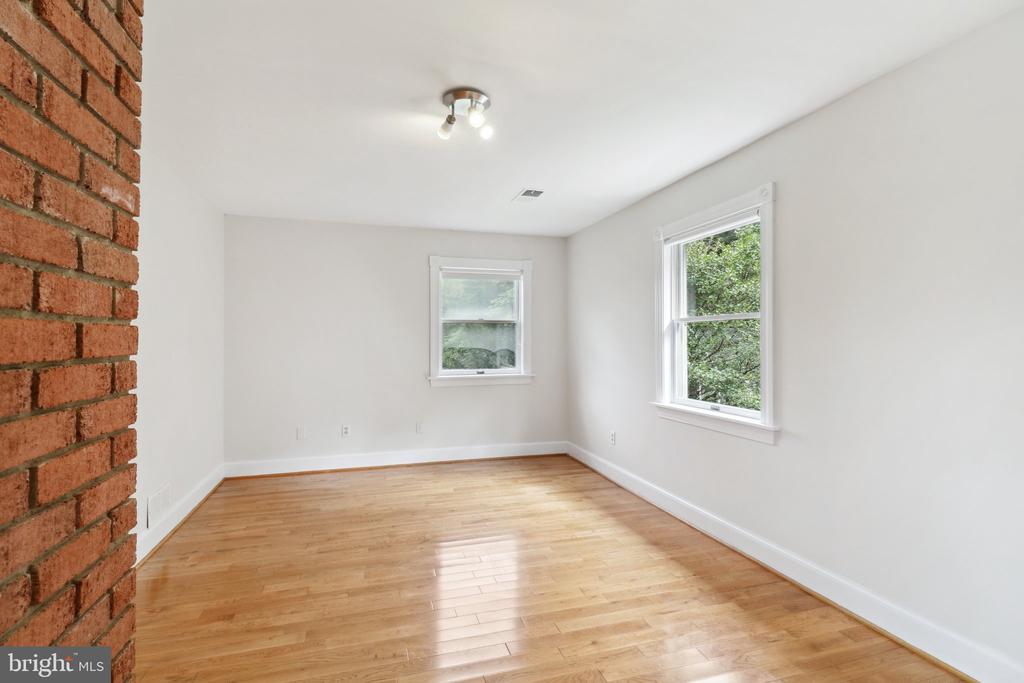 15021 Berryville Rd