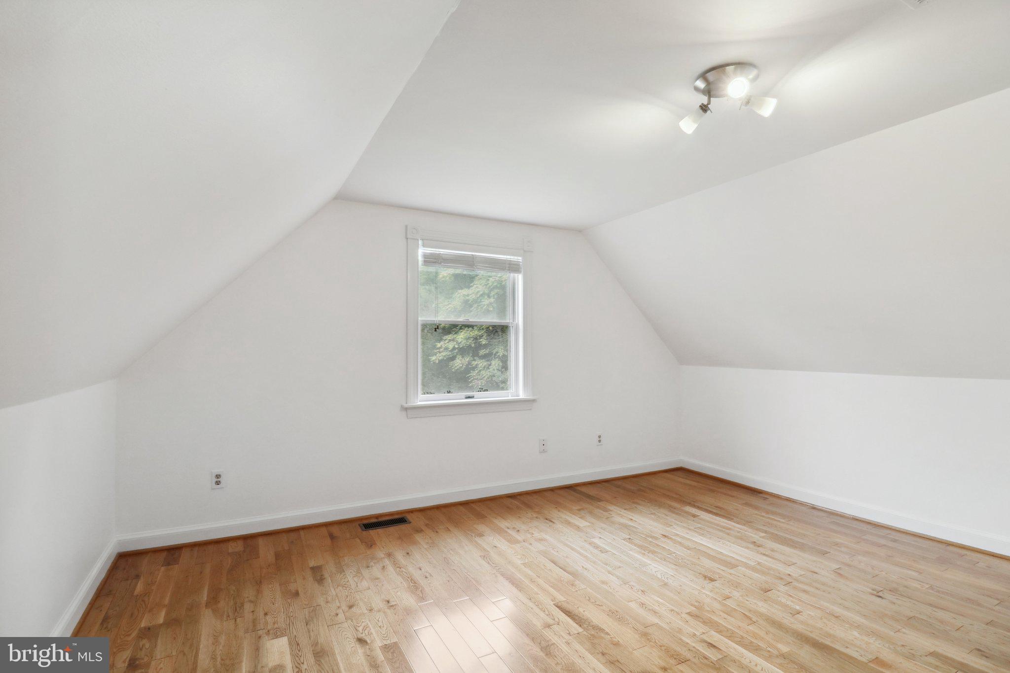15021 Berryville Rd