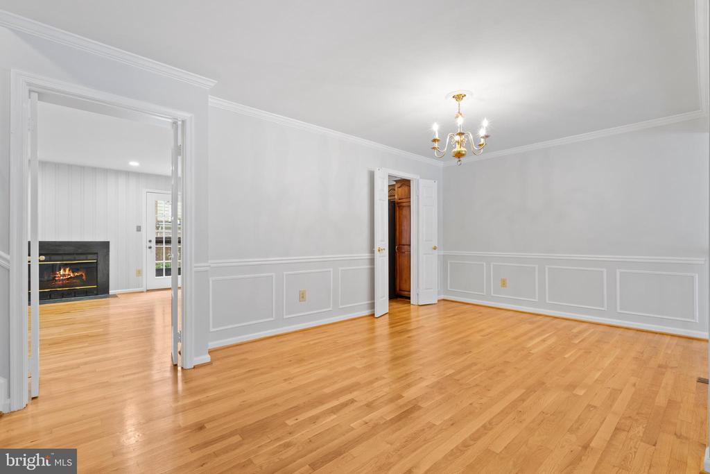 10902 Brewer House Rd