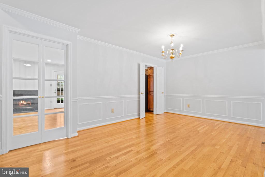 10902 Brewer House Rd