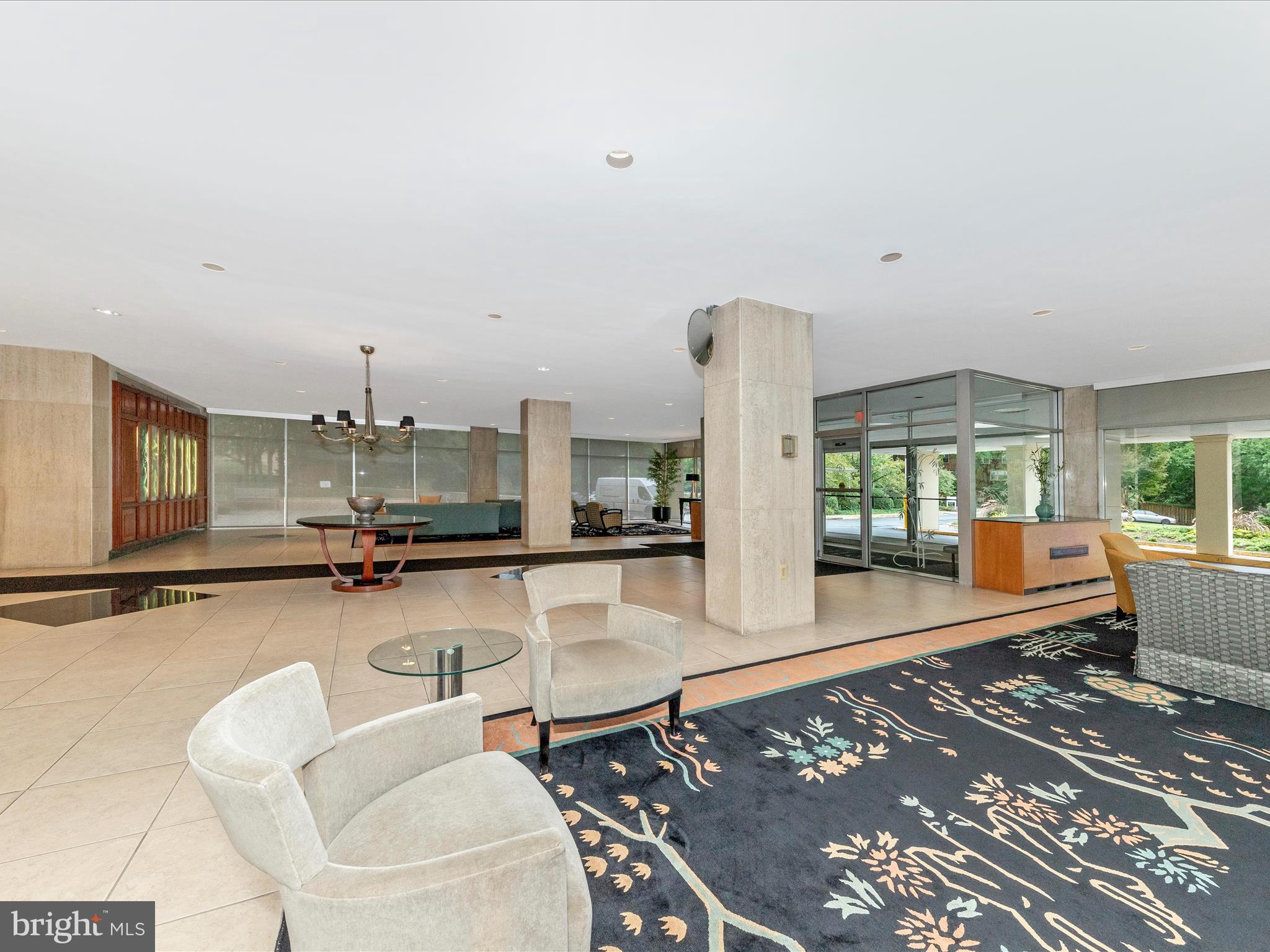 10401 Grosvenor Pl #916