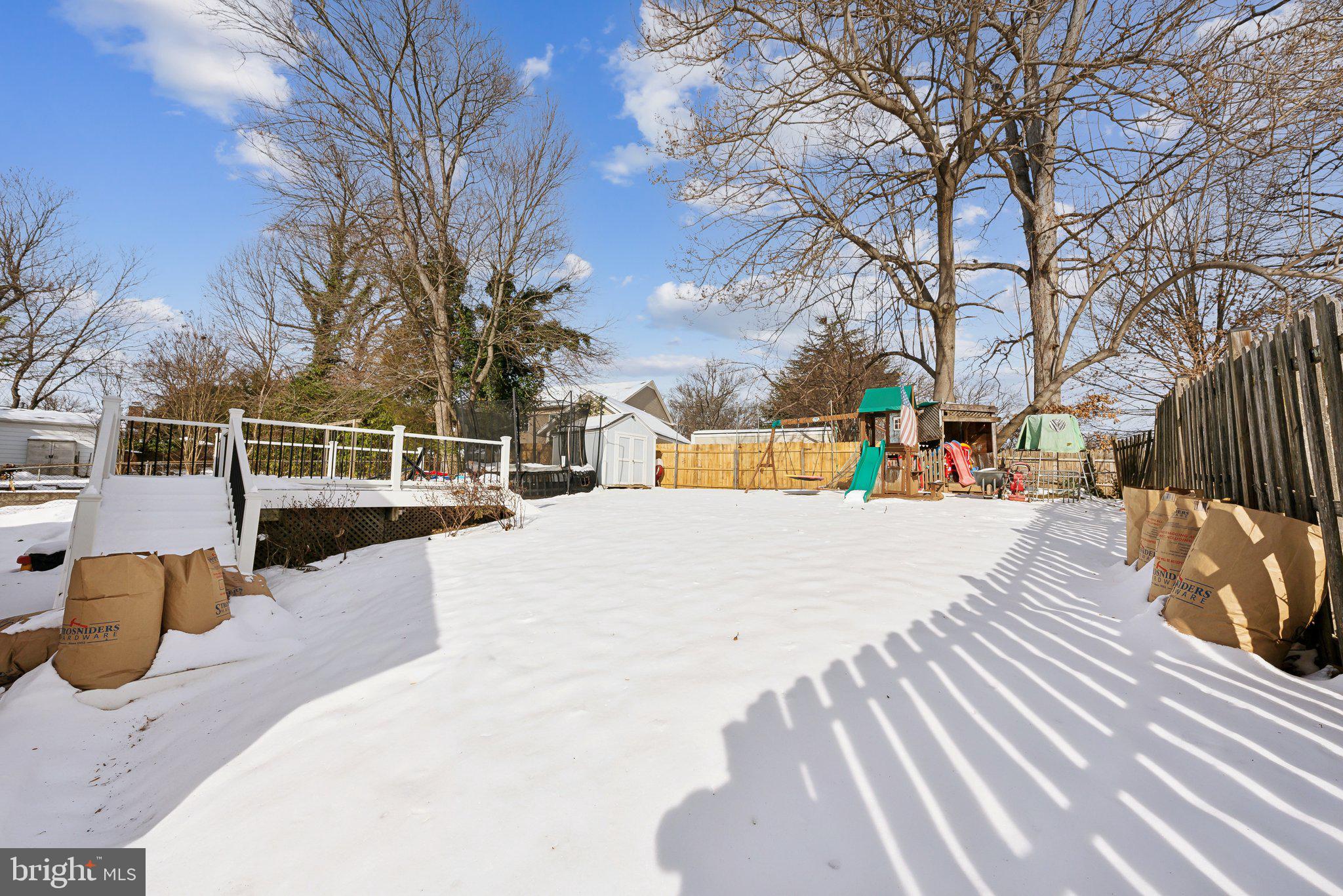 3905 Decatur Ave
