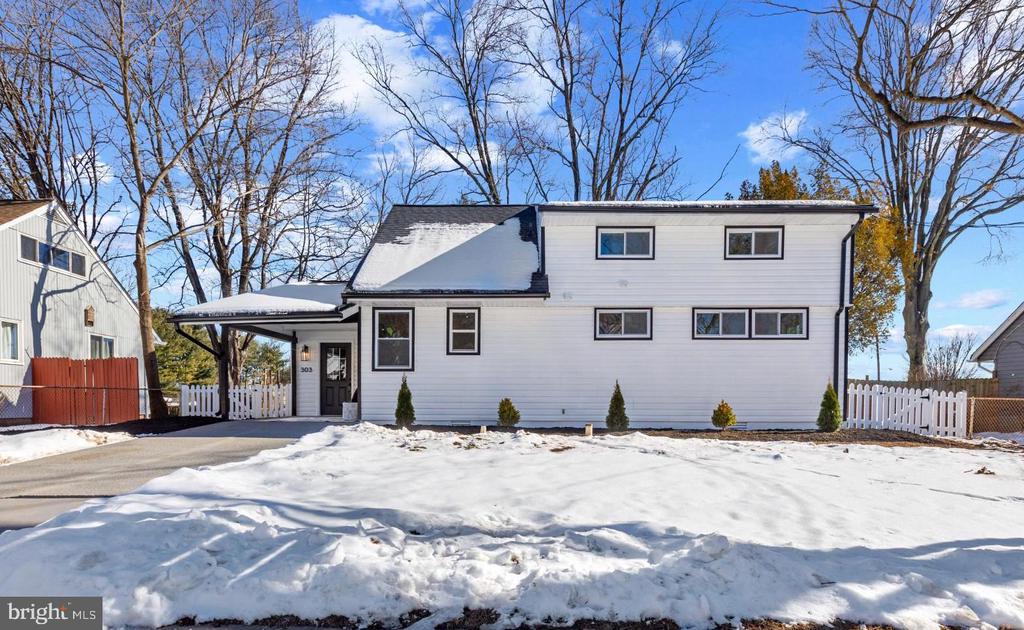 303 Bradley Ave