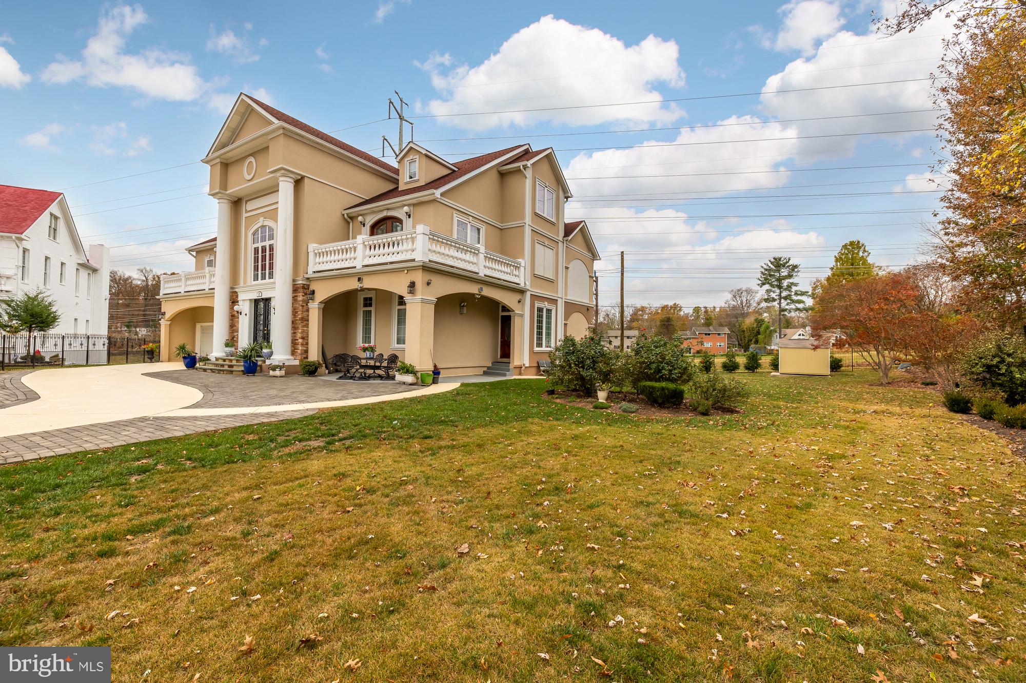 12 Redbud Ct