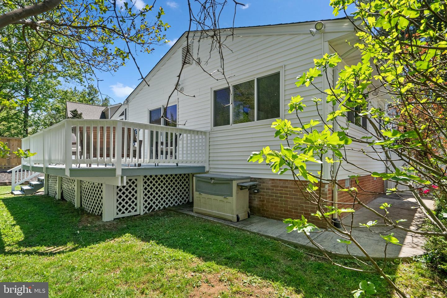 1007 Helena Dr