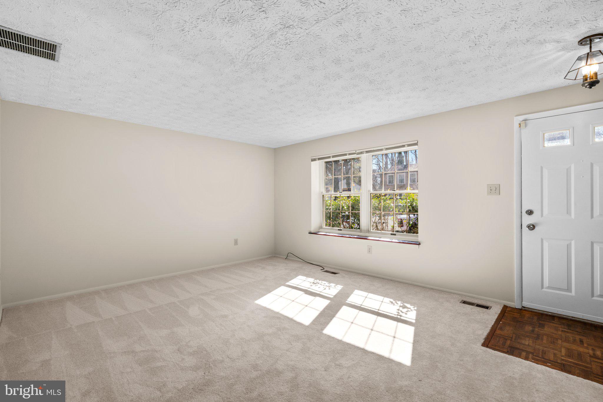 13620 Jacqueline Ct