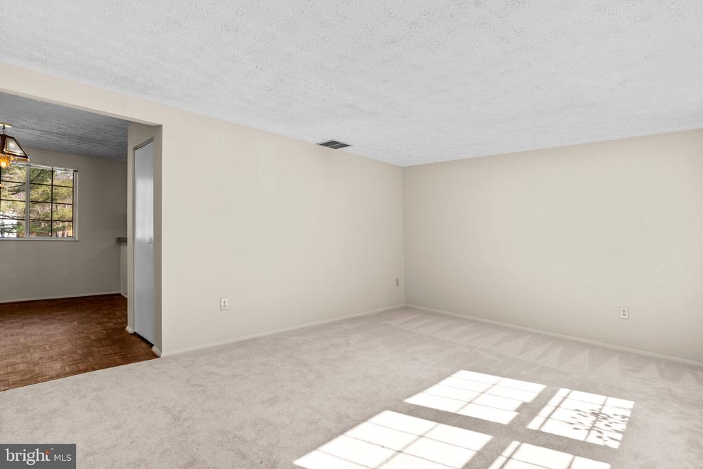 13620 Jacqueline Ct