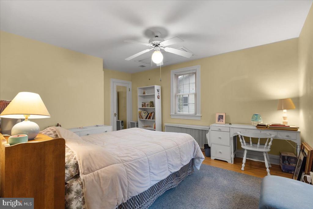 130 Hilltop Rd