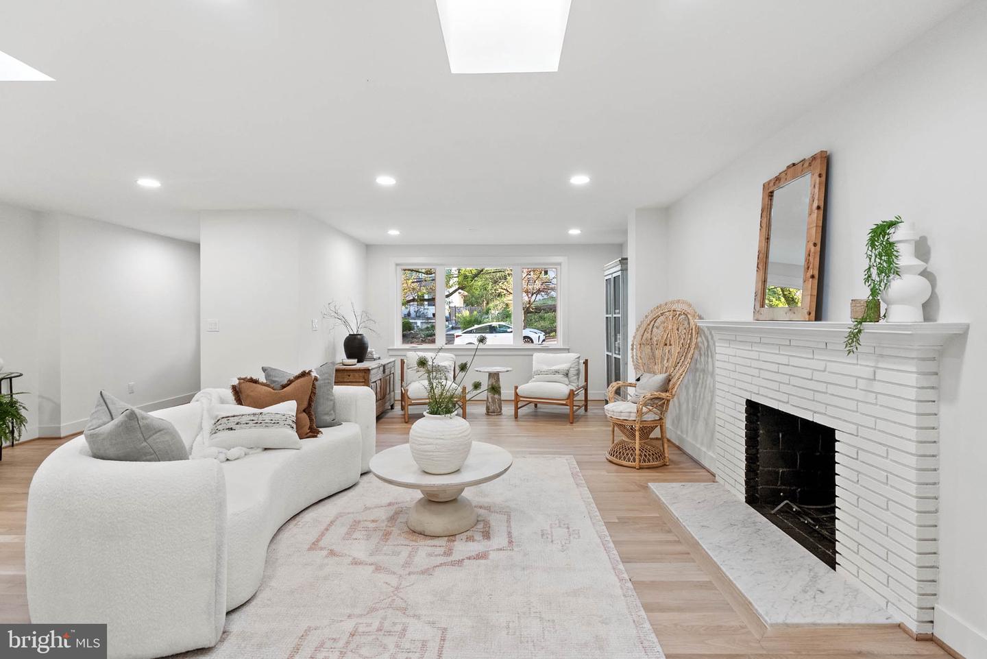 605 Elm Ave