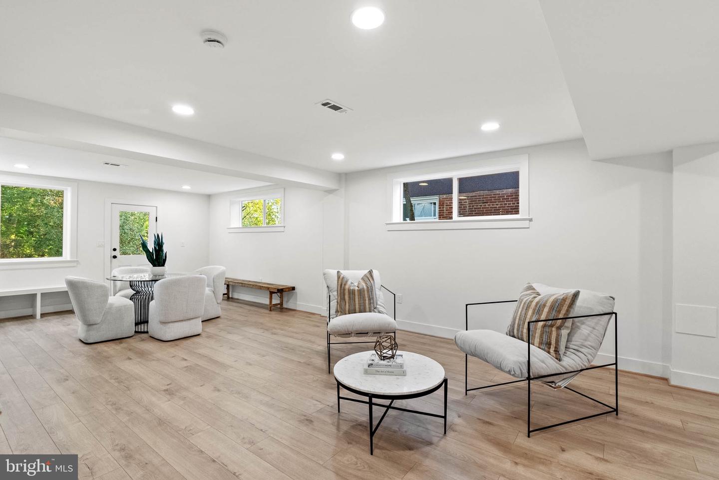 605 Elm Ave