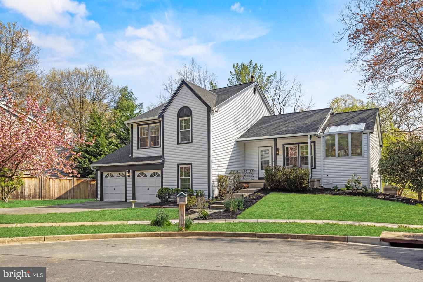 5 Solitaire Ct