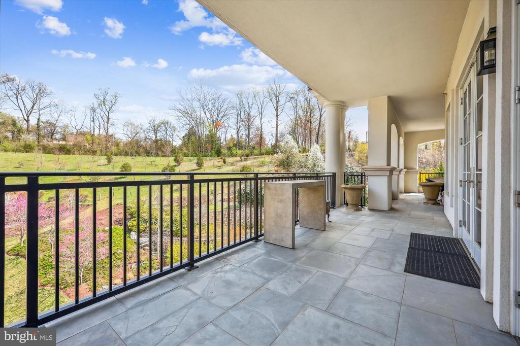 8121 River Rd #451