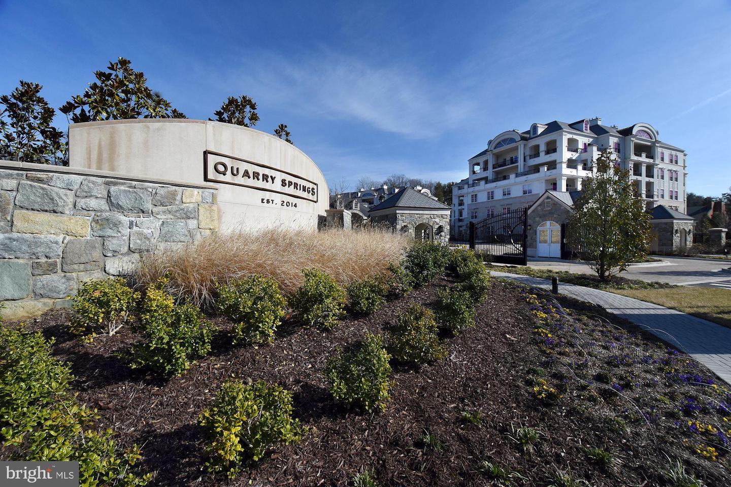 8121 River Rd #451