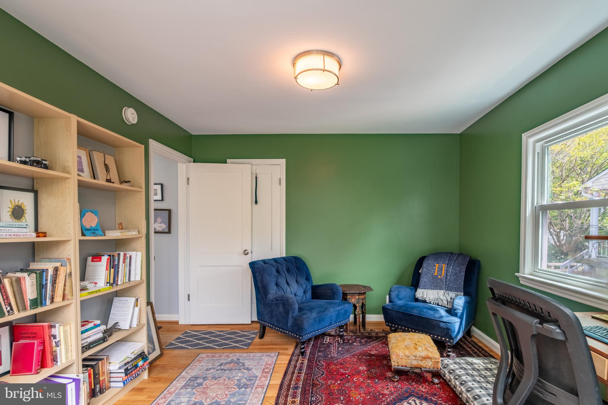 517 ELM AVE