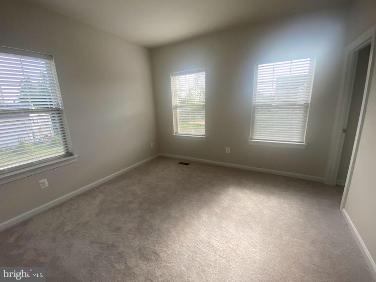 506 NURSERY LN