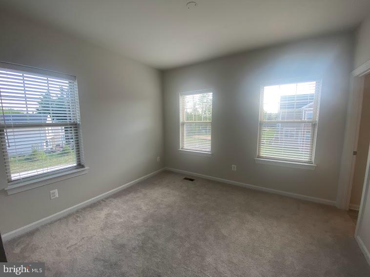 506 NURSERY LN