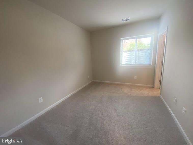 506 NURSERY LN