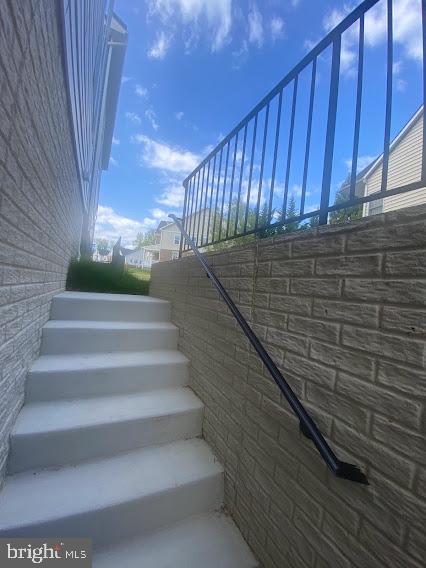 506 NURSERY LN