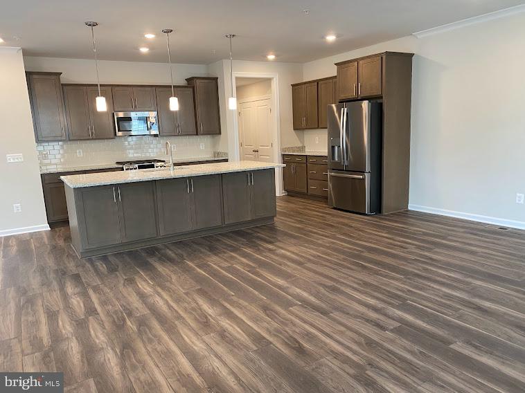 506 NURSERY LN