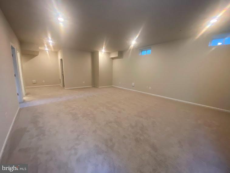 506 NURSERY LN