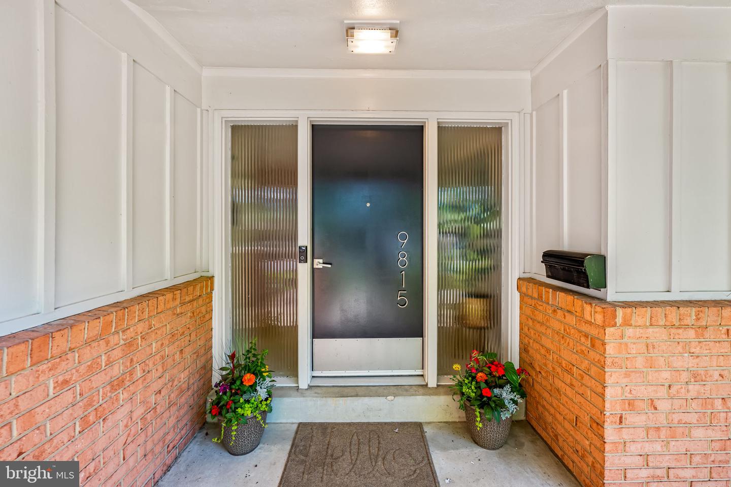 9815 Inglemere Dr