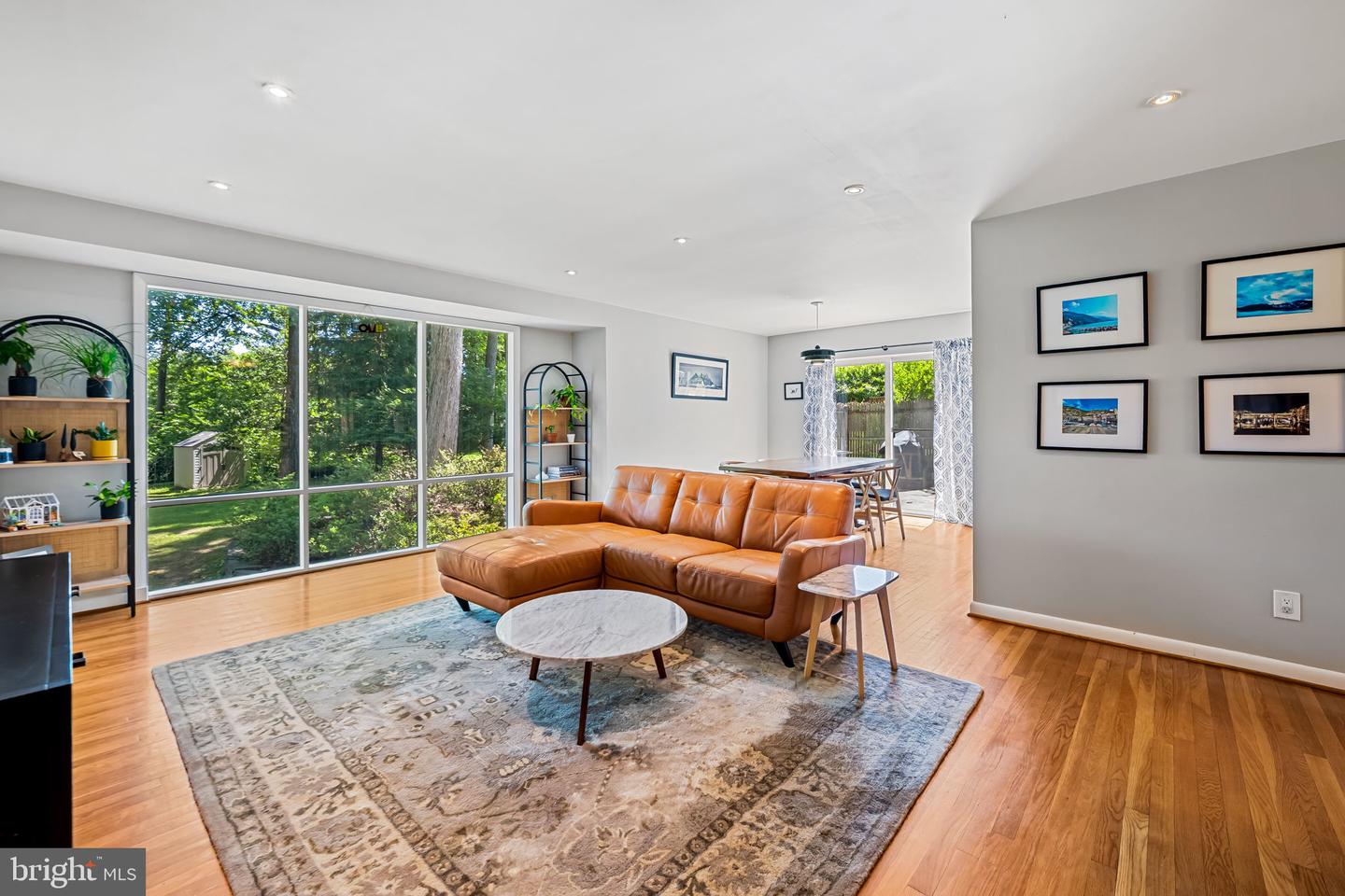 9815 Inglemere Dr
