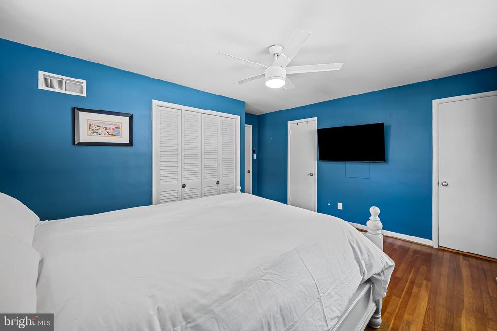 9815 Inglemere Dr