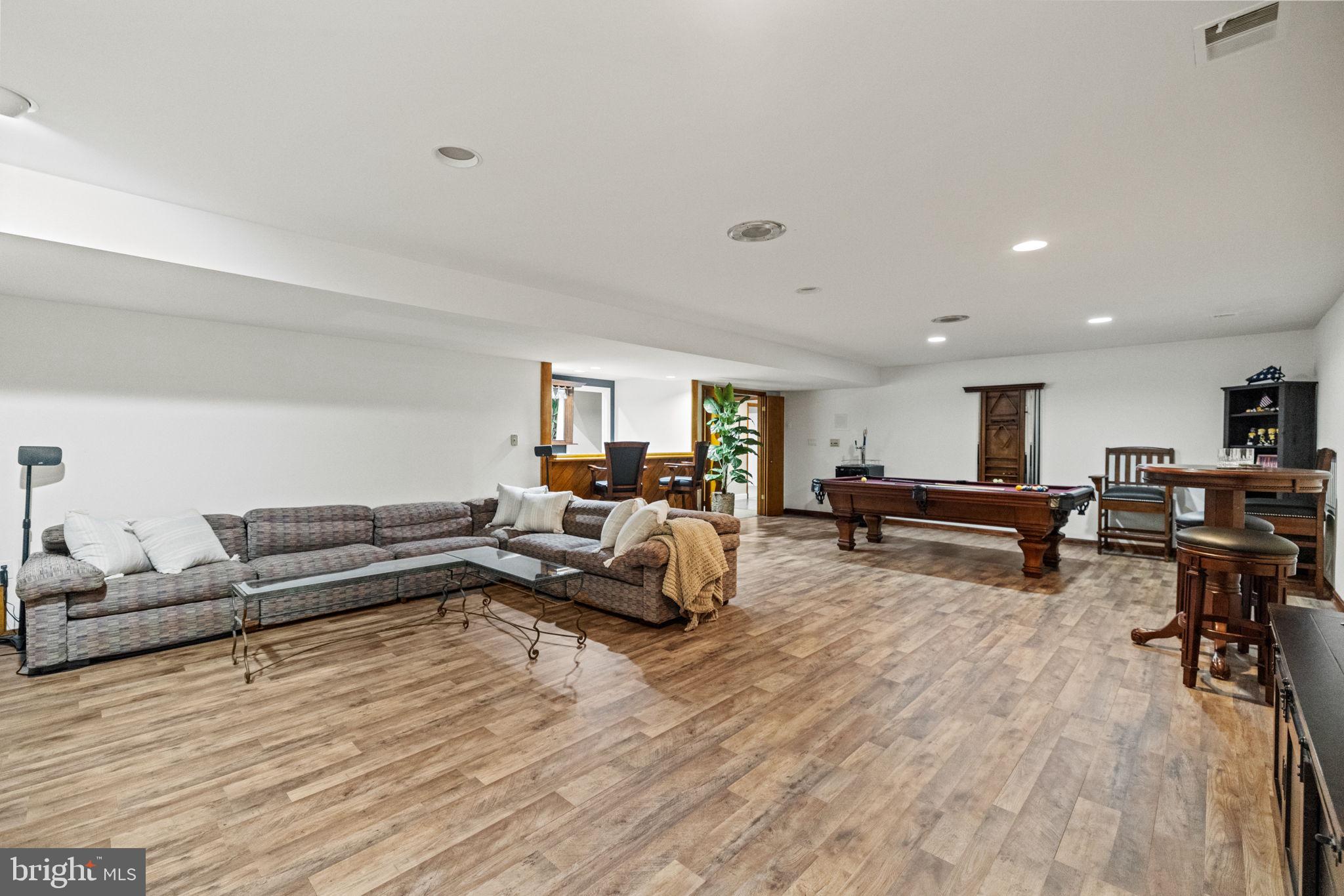 8901 Potomac Station Ln