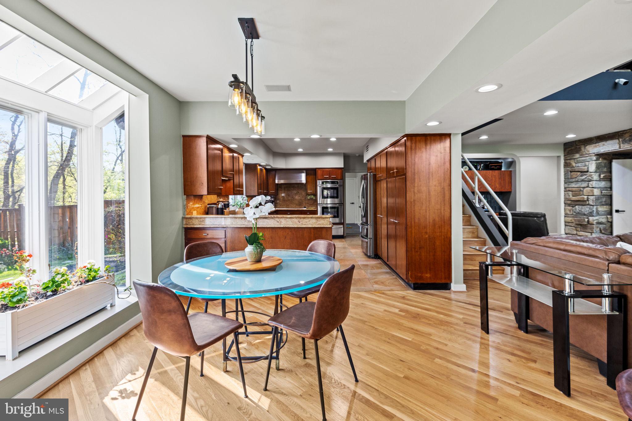 8901 Potomac Station Ln