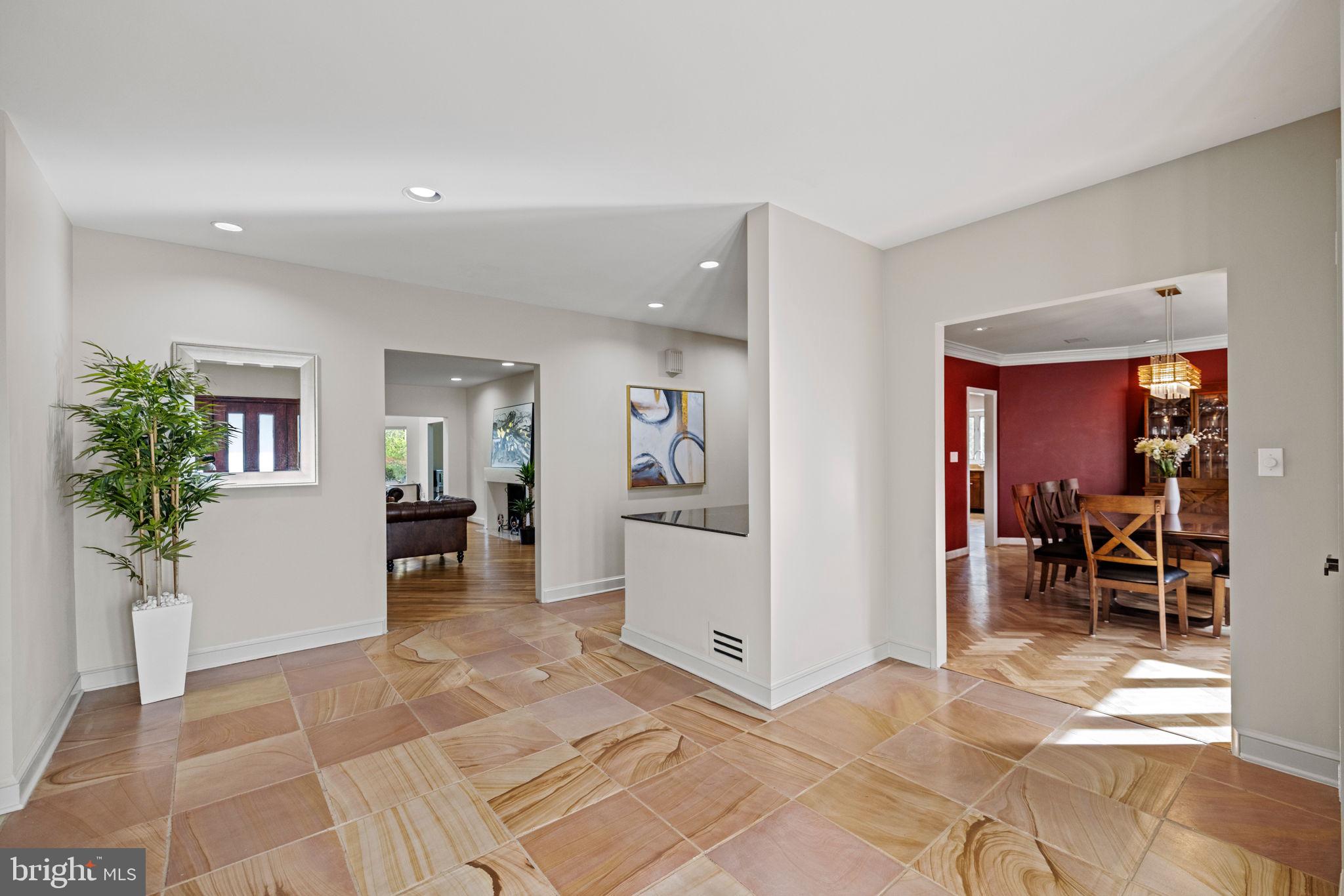 8901 Potomac Station Ln
