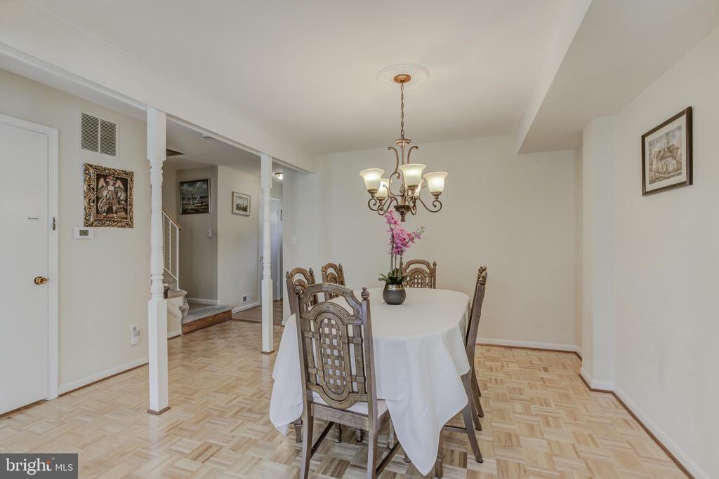 513 MEADOW HALL DRIVE D513