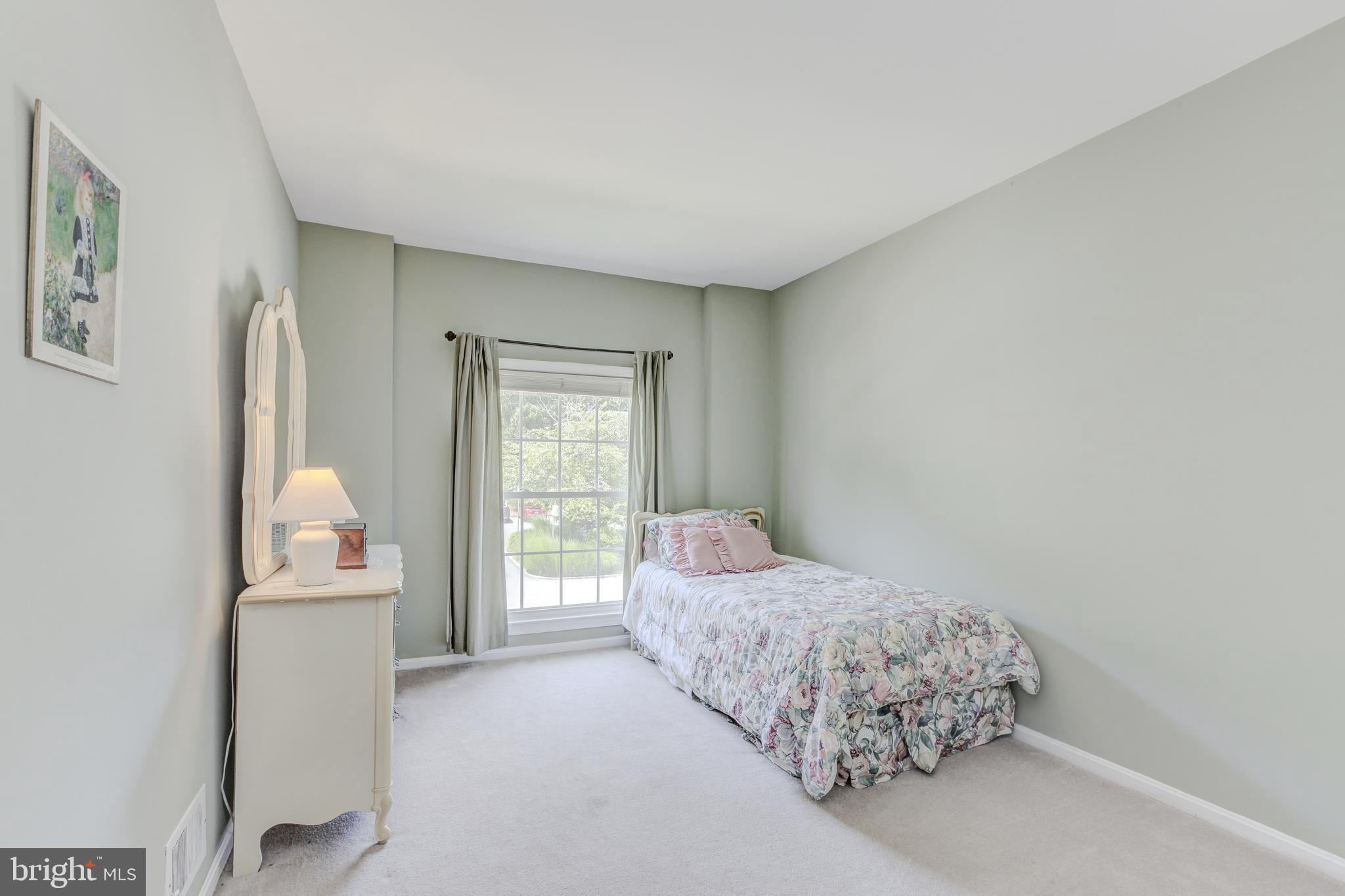 513 MEADOW HALL DRIVE D513
