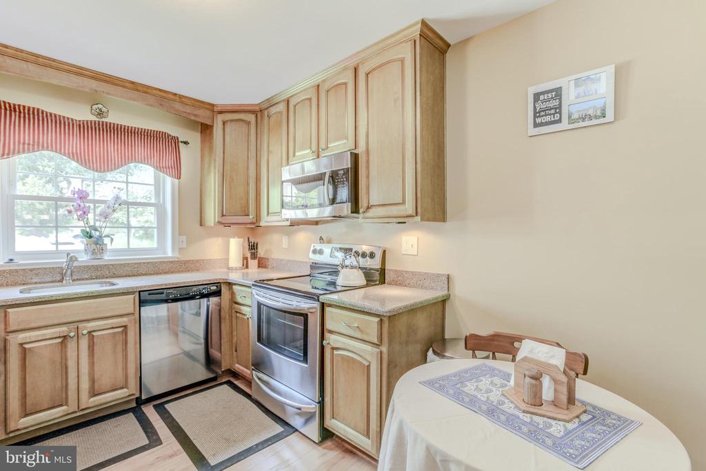 513 MEADOW HALL DRIVE D513